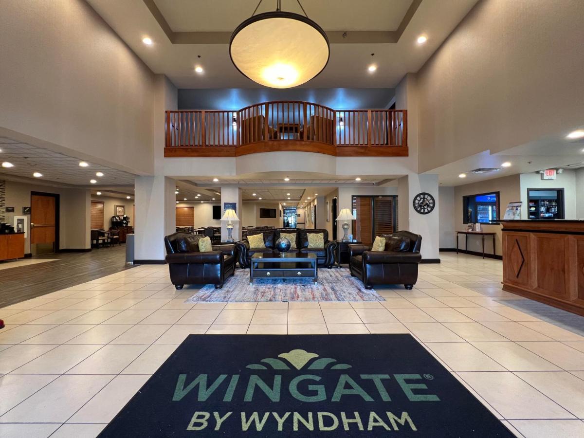 Wingate By Wyndham Coon Rapids Hotell Eksteriør bilde